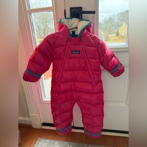 Patagonia infant hi-loft down sweater bunting